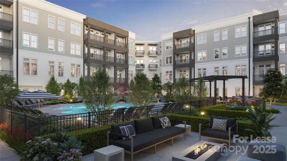 9035 Lindholm Dr, Unit T1 in Huntersville, NC - Building Photo