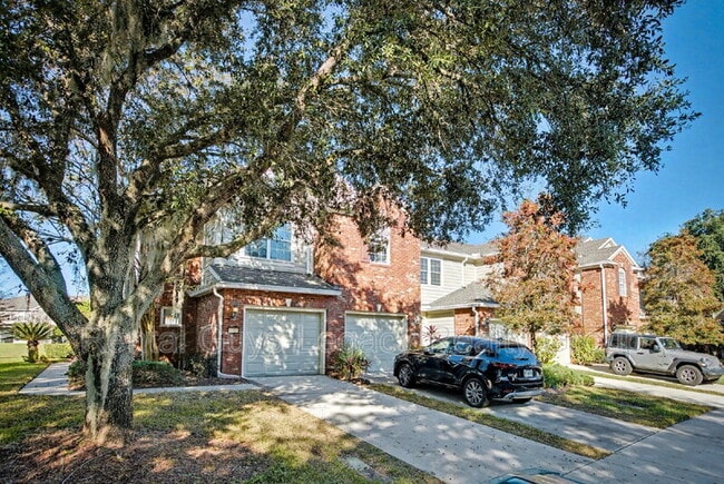 6986 Roundleaf Dr in Jacksonville, FL - Building Photo - Building Photo