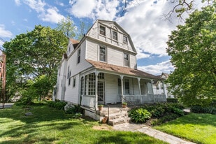 157 Cricket Ave, Unit #5 in Ardmore, PA - Building Photo