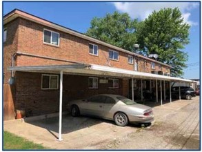 Alameda Apartments in Bartlesville, OK - Building Photo - Building Photo