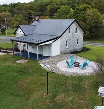 2012 State St in Alburtis, PA - Building Photo - Building Photo