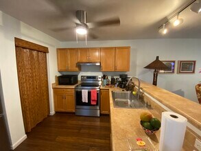 76-134-134 He?enalu Rd in Kailua Kona, HI - Building Photo - Building Photo