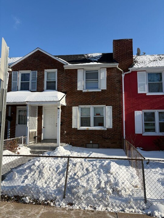 121 Dauphin St in Lancaster, PA - Building Photo