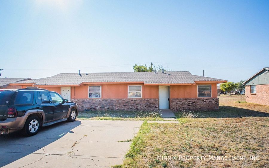 637 S Crosby St in Crosbyton, TX - Building Photo