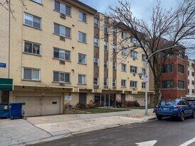 520 Aldine in Chicago, IL - Building Photo