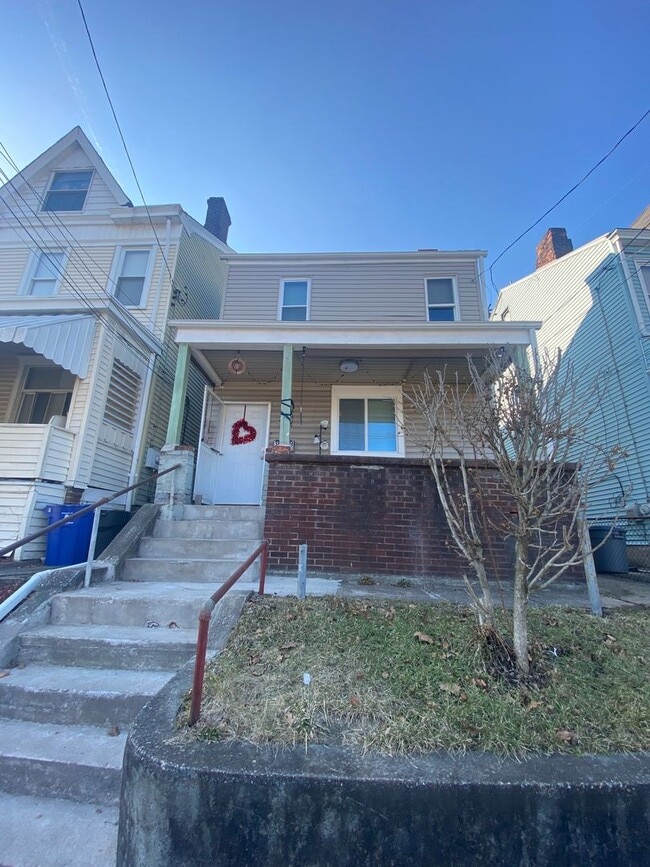 property at 3319 Parkview Ave