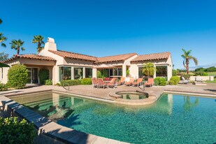 136 Royal St Georges Way in Rancho Mirage, CA - Building Photo