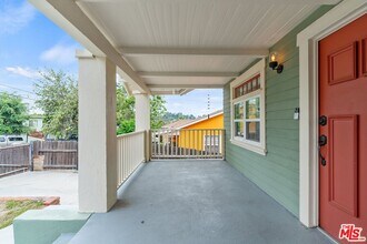 6163 Strickland Ave in Los Angeles, CA - Building Photo - Building Photo