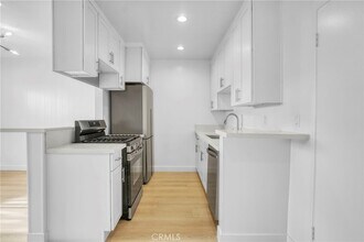 1534 Euclid St, Unit 7 in Santa Monica, CA - Building Photo - Building Photo