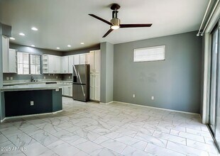 207 W Mountain Sage Dr in Phoenix, AZ - Building Photo - Building Photo