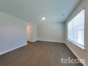 205 Brenett Francis Ct in Charlotte, NC - Building Photo - Building Photo