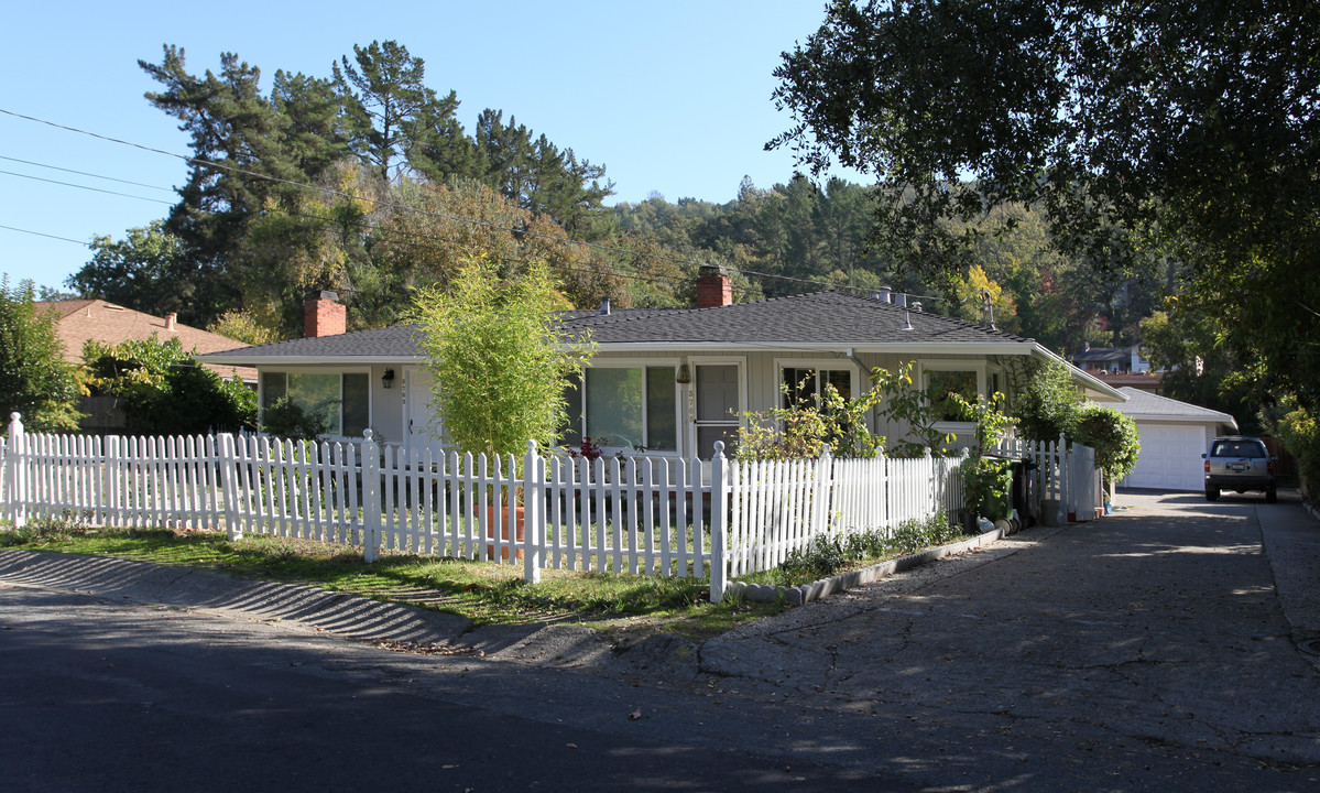 3763-3765 Mosswood Dr in Lafayette, CA - Building Photo