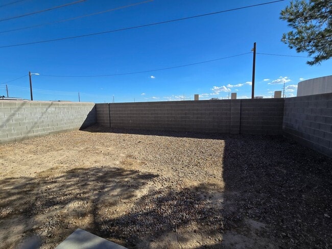 6325 Cascade Run Ave in Las Vegas, NV - Building Photo - Building Photo