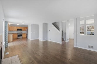 138 Celebration Ct in Hainesville, IL - Building Photo - Building Photo