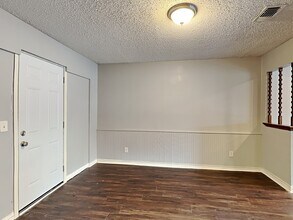 1609 Parkhaven Dr in Seagoville, TX - Foto de edificio - Building Photo