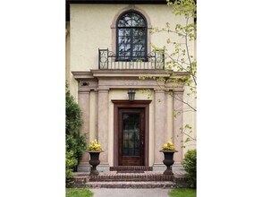 1769 Dupont Ave S in Minneapolis, MN - Building Photo - Building Photo