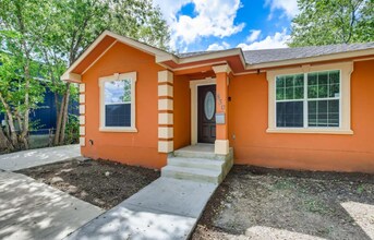 530 Belmont in San Antonio, TX - Building Photo - Building Photo