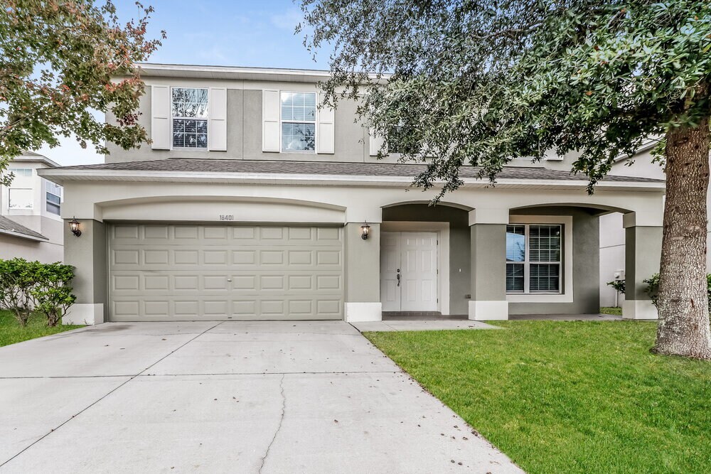 18401 Dajana Ave in Land O Lakes, FL - Building Photo