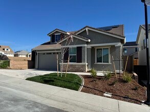 840 Salt Flt Ln in Rocklin, CA - Foto de edificio - Building Photo