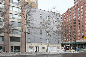 392-396 Columbus Ave in New York, NY - Building Photo - Building Photo