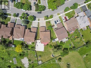 2606 Ambercroft Trail in Mississauga, ON - Building Photo - Building Photo