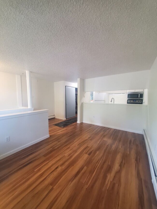 1842 Canyon Blvd in Boulder, CO - Building Photo - Building Photo