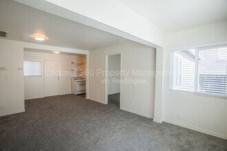 1016 Lime Ave in Long Beach, CA - Building Photo - Building Photo