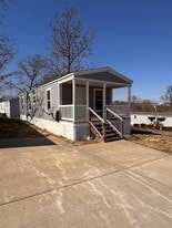 64 State Hwy 248 in Reeds Spring, MO - Building Photo