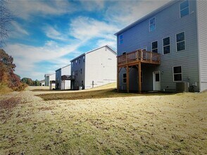 1450 Sunny Vly Ln in Braselton, GA - Building Photo - Building Photo