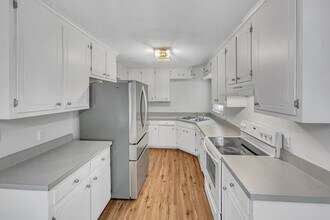 209 Clearwater Ct in Clayton, NC - Building Photo - Building Photo