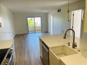 900 NE 18th Ave in Fort Lauderdale, FL - Building Photo - Building Photo