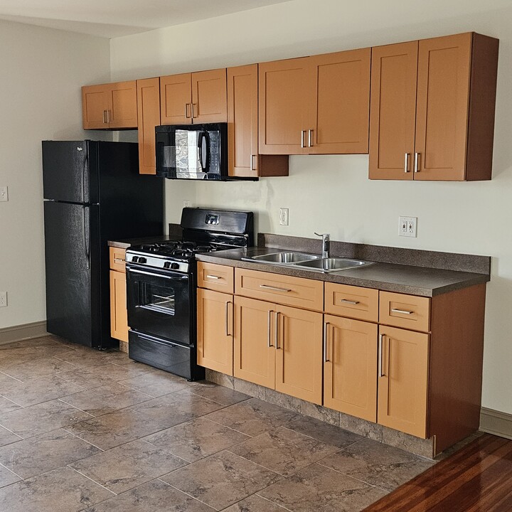 191 Pine St in Springfield, MA - Building Photo