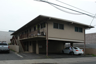 1907 Democrat St in Honolulu, HI - Building Photo - Building Photo