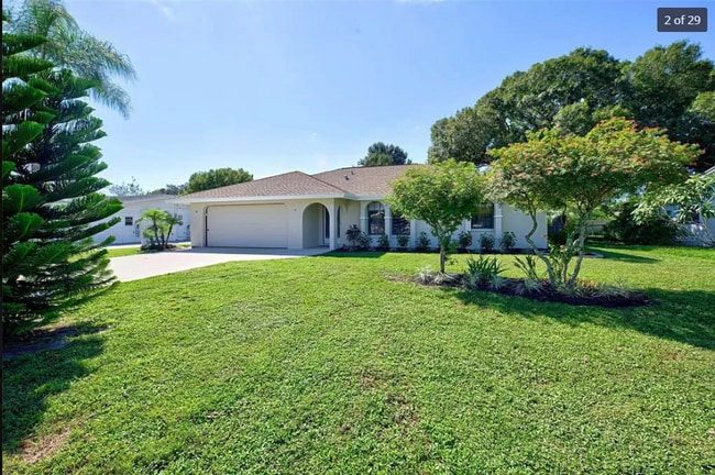 property at 1317 Laurel Ave