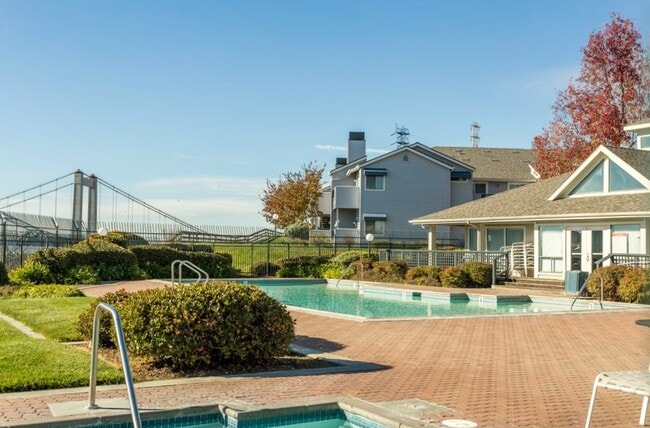 property at 1201 Glen Cove Pky