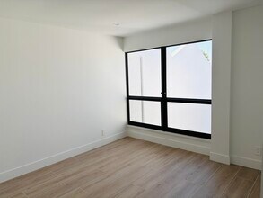 2404 Bridgewood Dr in Boca Raton, FL - Building Photo - Building Photo