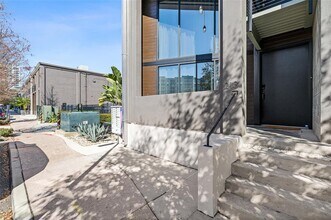 213 N 12th St in Tampa, FL - Building Photo - Building Photo