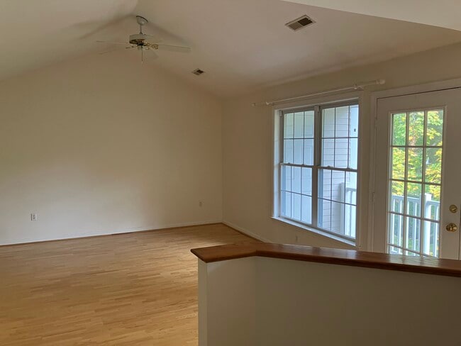 36 Cambridge Rd, Unit #23 in Woburn, MA - Building Photo - Building Photo