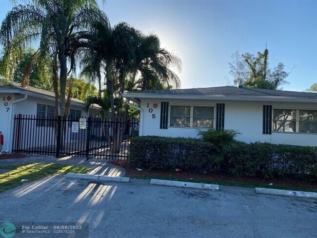 107 SW 18th Ave in Fort Lauderdale, FL - Building Photo - Building Photo