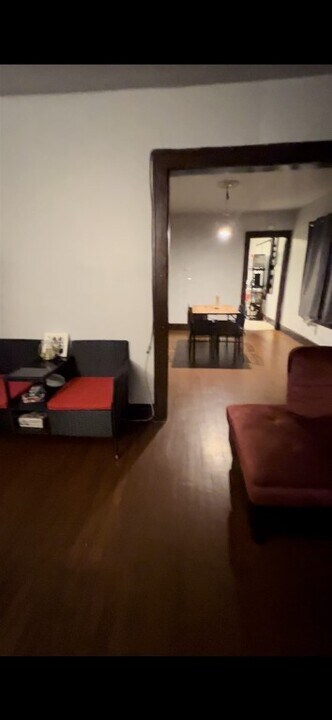 207 St Charles St in Johnson City, NY - Building Photo