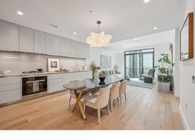 property at 1 Bristol Court