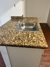 17500 NW 67th Ct in Hialeah, FL - Building Photo - Building Photo