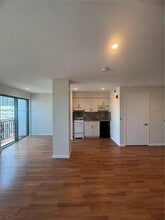 5789 SW 72nd St in South Miami, FL - Building Photo - Building Photo