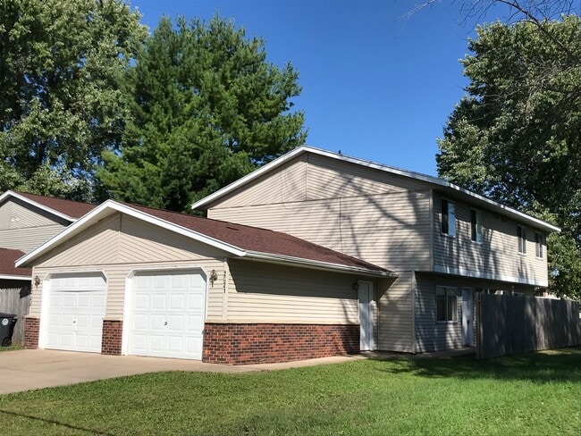 property at 2015 Miller St