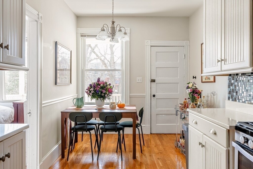 1524 Cambridge St in Cambridge, MA - Building Photo