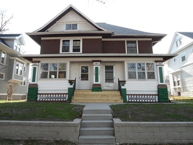 property at 1549 Bever Ave SE