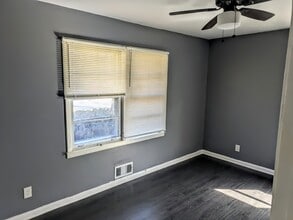 6097 Park Dr in Forest Park, GA - Building Photo - Building Photo