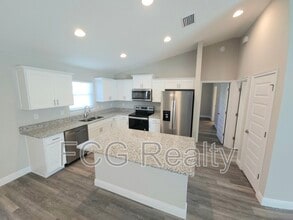 8500 N Sussex Dr in Citrus Springs, FL - Building Photo - Building Photo