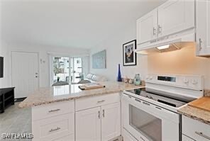 131 Eucalyptus Ct in Fort Myers Beach, FL - Foto de edificio - Building Photo