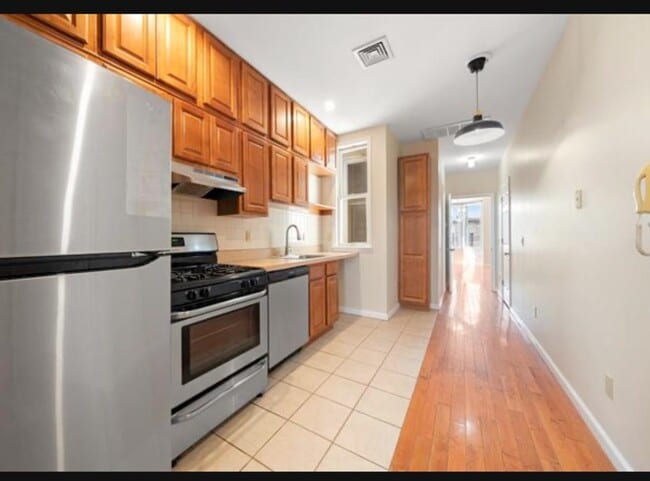 54 Monitor St in Jersey City, NJ - Building Photo - Building Photo